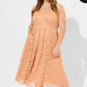 torrid Peach Lace Midi Dress with Short Sleeves